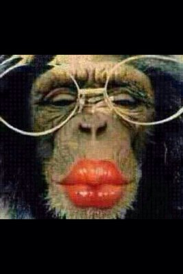 O Poder Psicológico do Batom Vermelho: Confiança e Atração