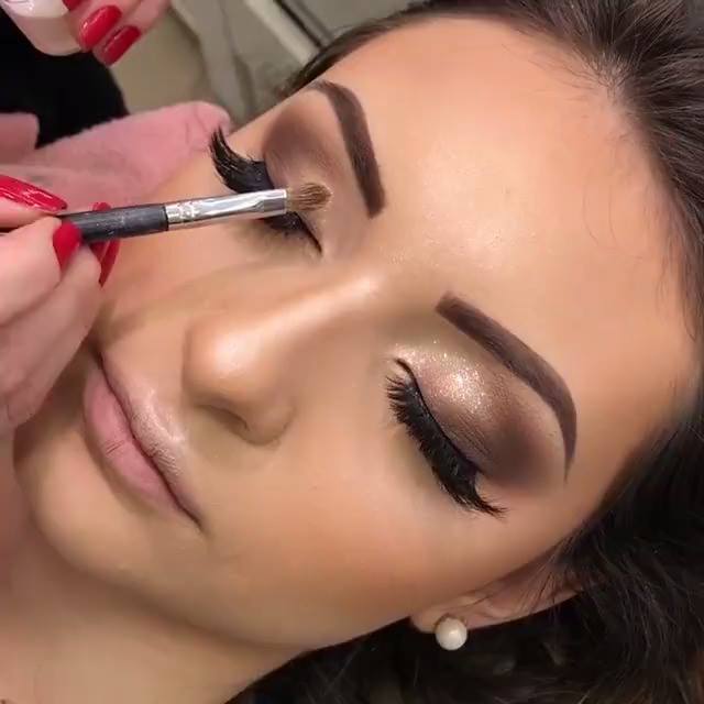 Maquiagem de Noiva: Guia Completo de Preços e Pacotes para o Dia Especial