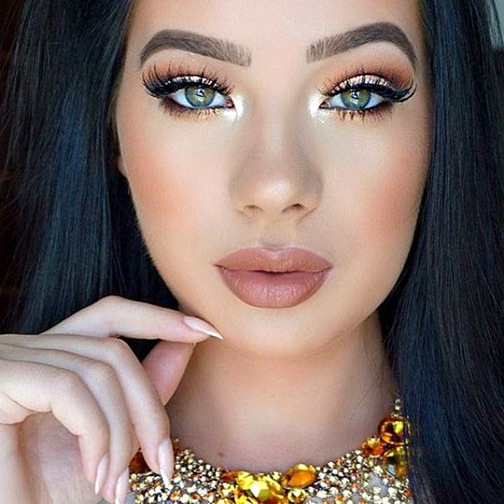 Guia Completo: Maquiagem de 15 Anos Natural e Sofisticada para 2025