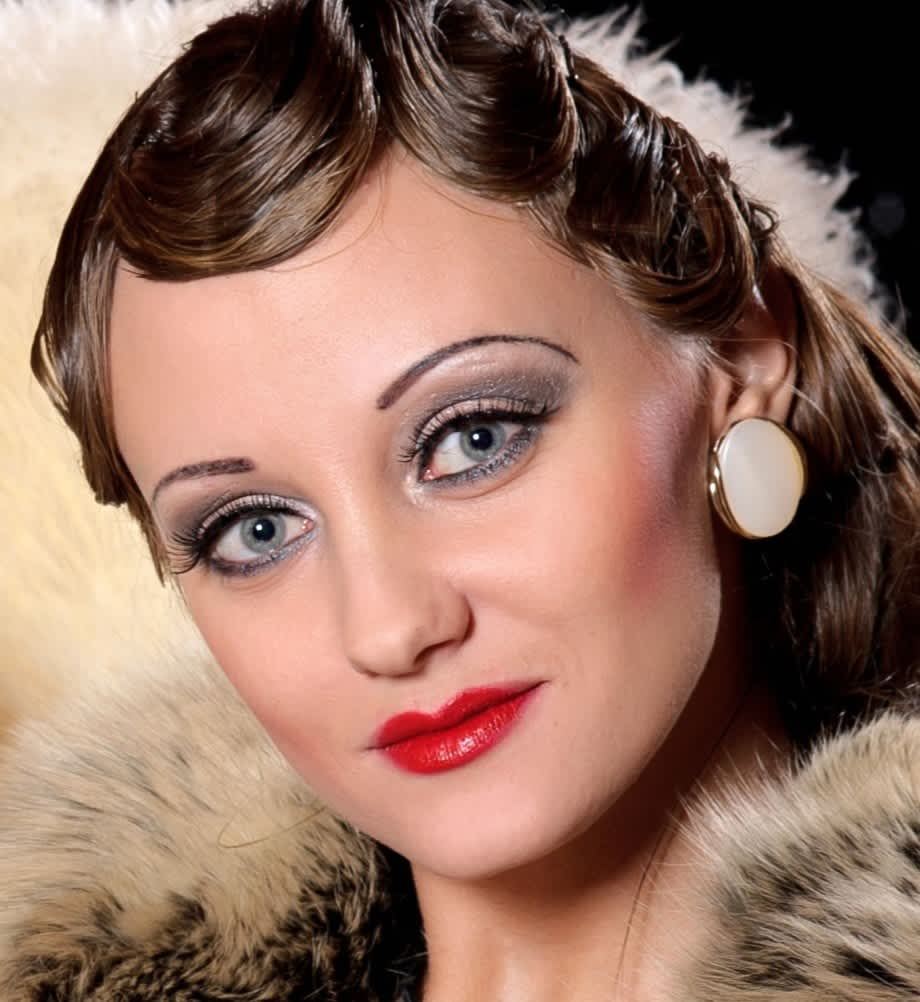 como fazer maquiagem anos 20 passo a passo