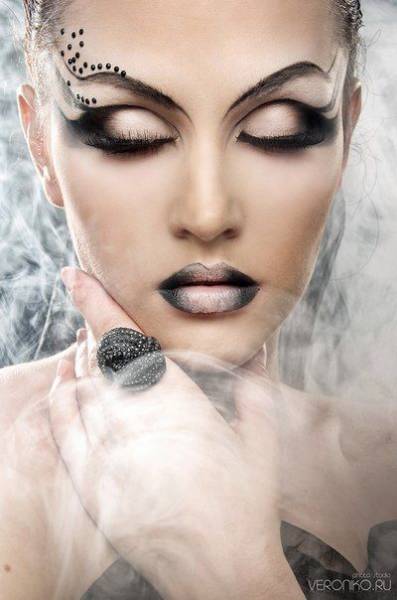 Guia Completo de Produtos Essenciais para Maquiagem de Bruxa