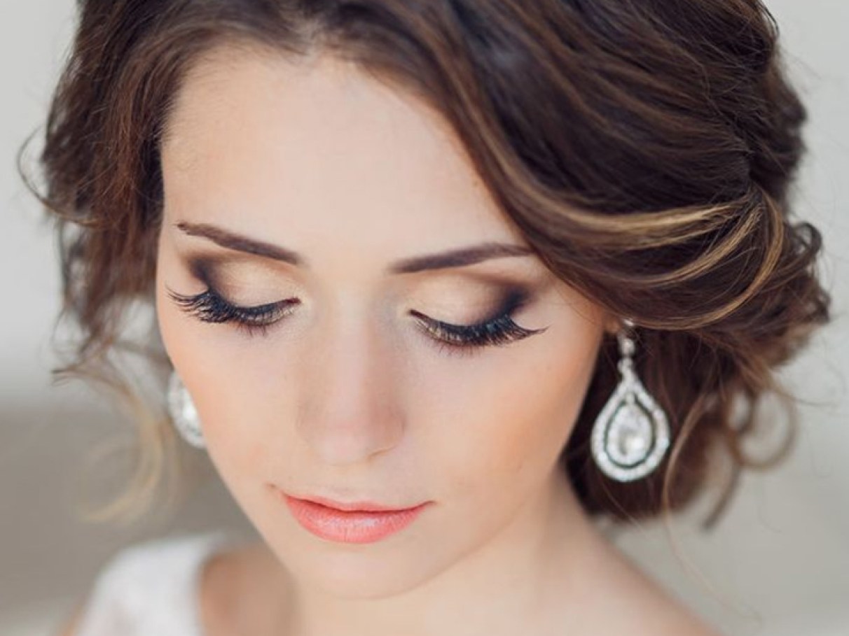 Como escolher o batom vinho perfeito para noivas de pele negra