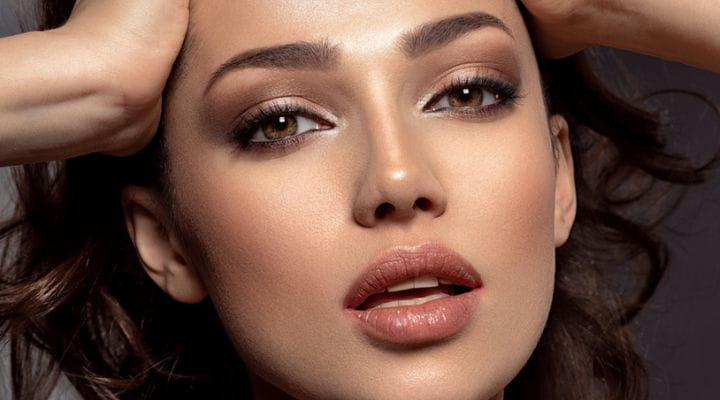 inspiração maquiagem marrom dourado para formatura