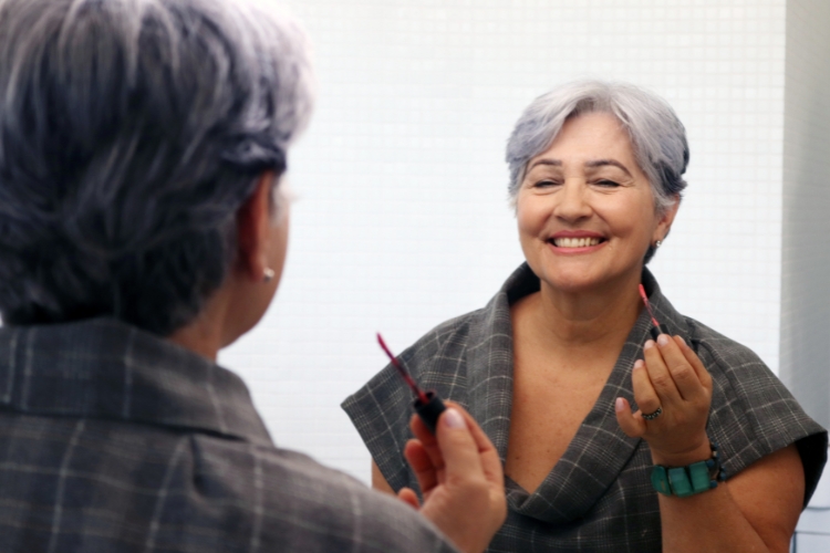 Maquiagem Corretiva: Soluções para Aumentar a Confiança e a Interação Social