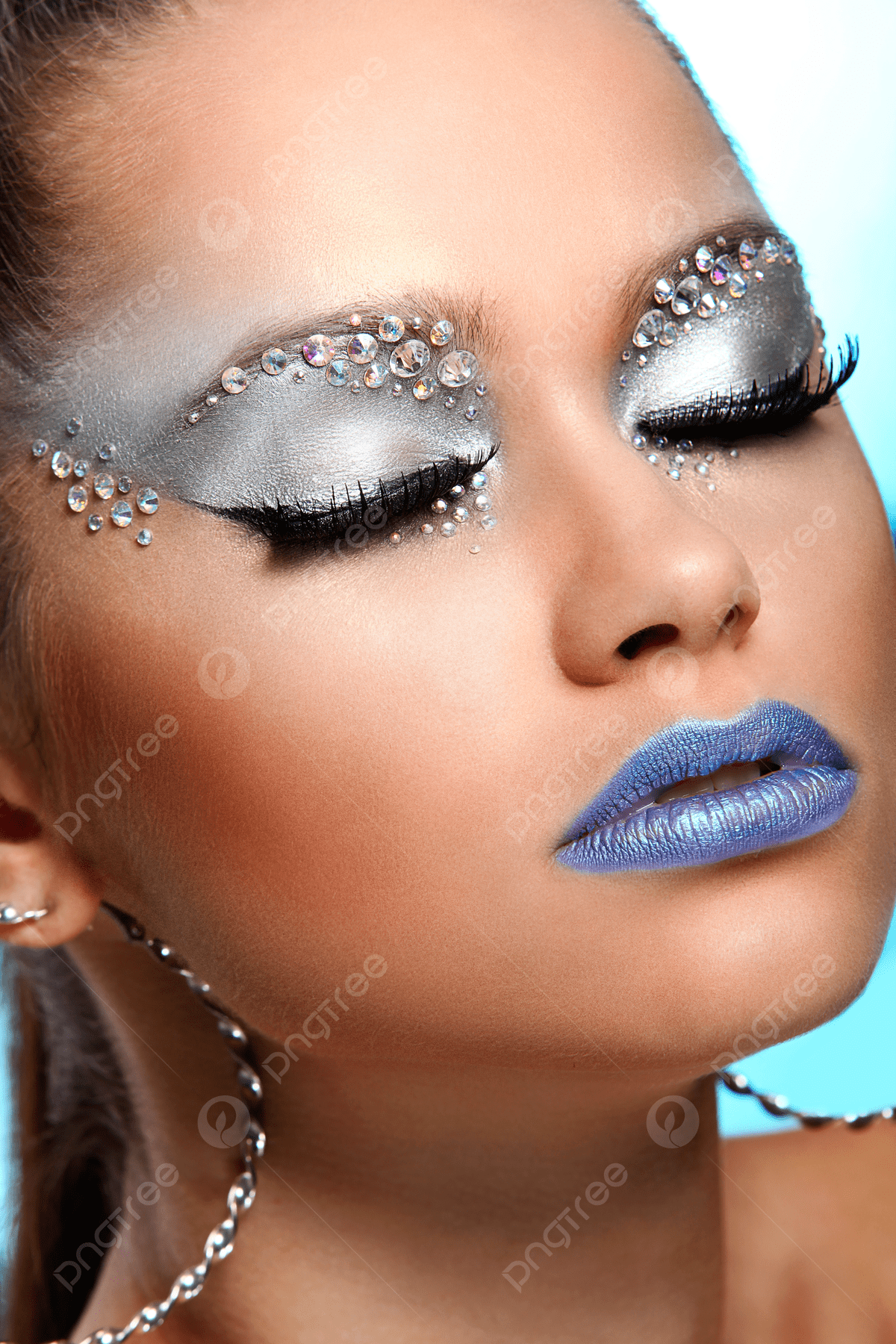 erros comuns ao fazer maquiagem futurista