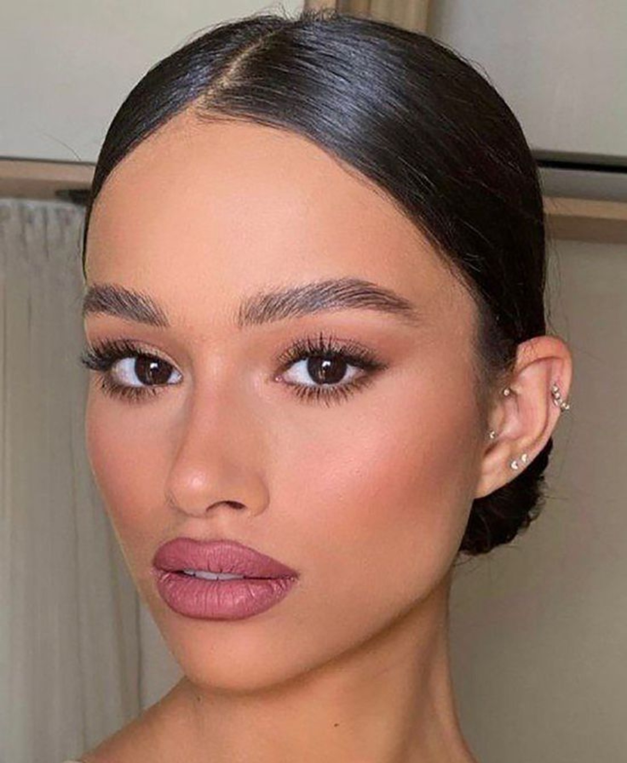 maquiagem casamento dia com batom vibrante