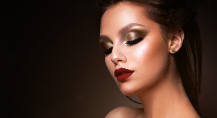 Boca Ombré ou Vermelho Atemporal: O dilema dos lábios na formatura 2026