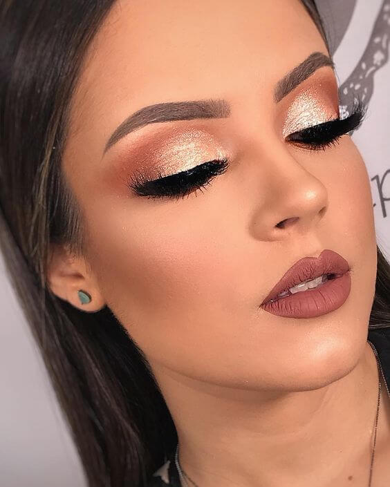 Maquiagem à prova de flash: Dicas essenciais para fotos de formatura