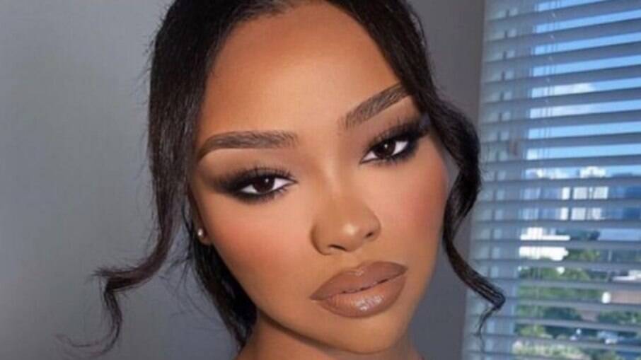 Boca Ombré ou Vermelho Atemporal: O dilema dos lábios na formatura 2026