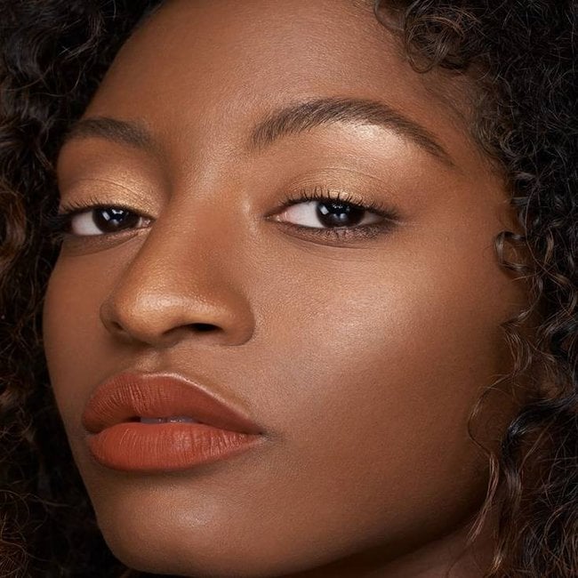 Como escolher o protetor solar com cor ideal para sua pele