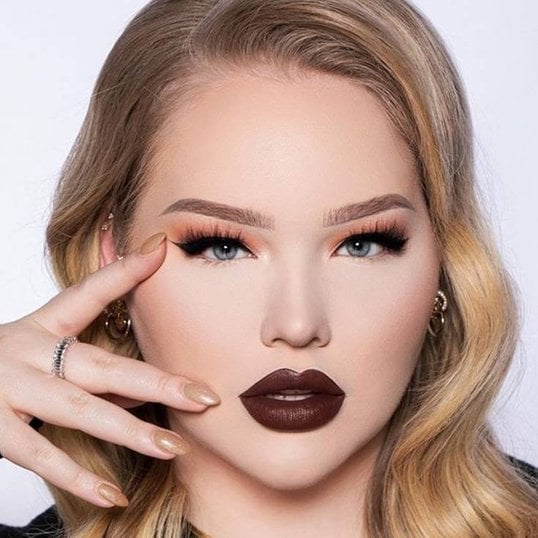 maquiagem para olhos pequenos