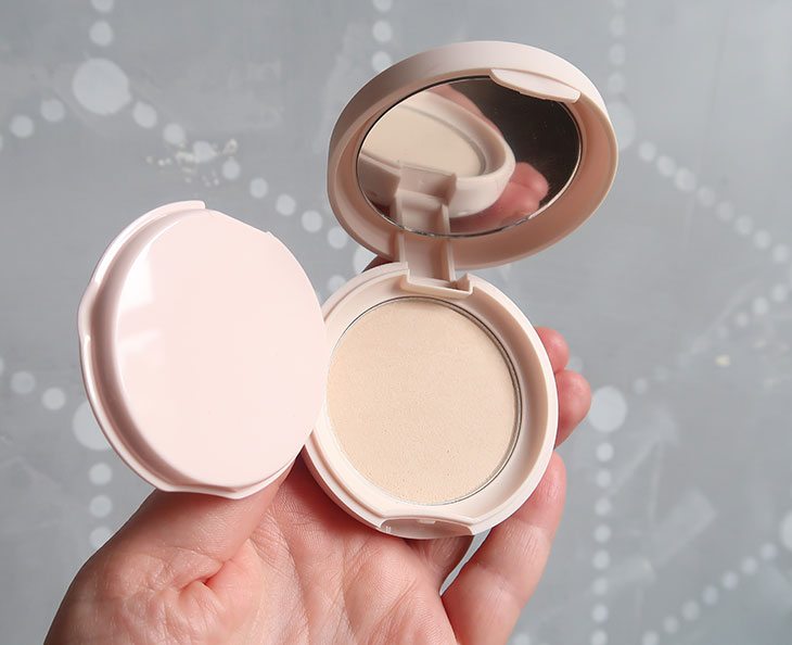 Os melhores hidratantes leves para usar antes da maquiagem em pele oleosa