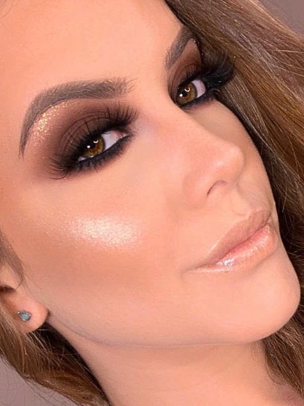 Evite erros: Cores de maquiagem a não usar com roupa marrom
