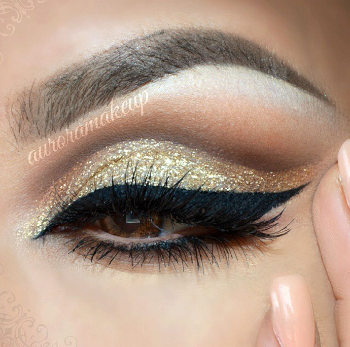 Guia Completo: Como Escolher a Paleta de Sombras Perfeita para Olhos Pretos e Dourados