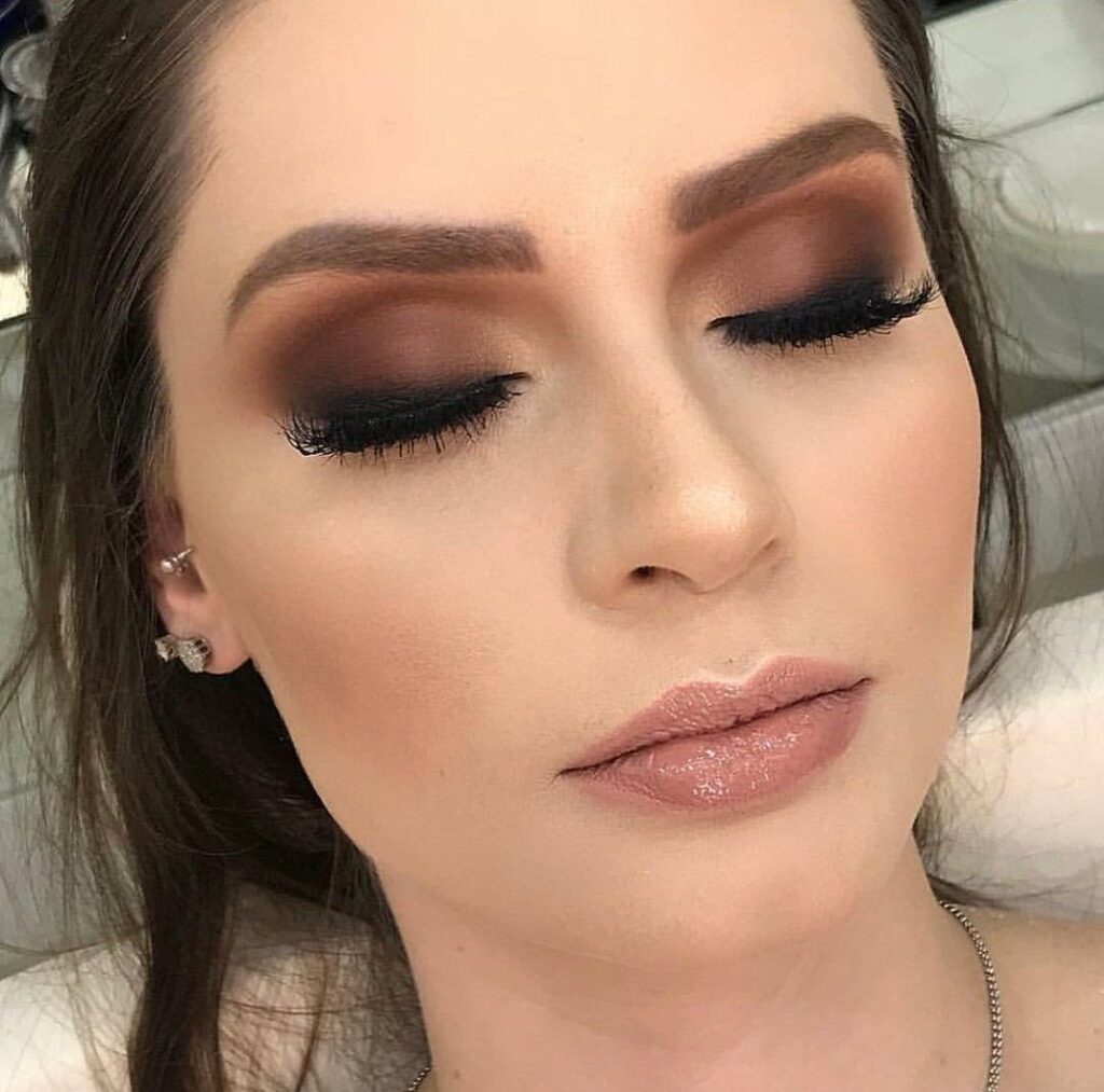 maquiagem preto vs marrom qual escolher