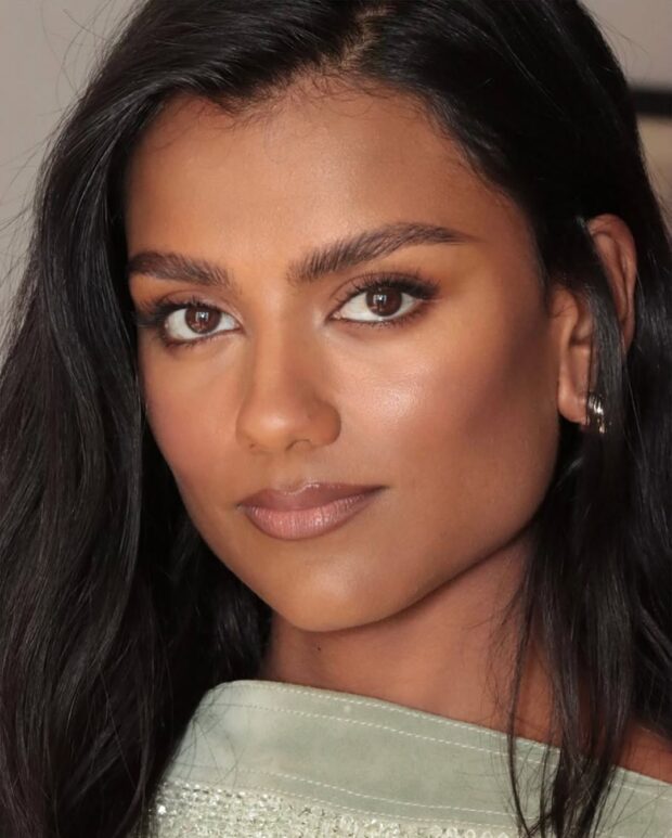 Maquiagem para Madrinha à Noite: Dicas para um Look Sofisticado sem Exageros