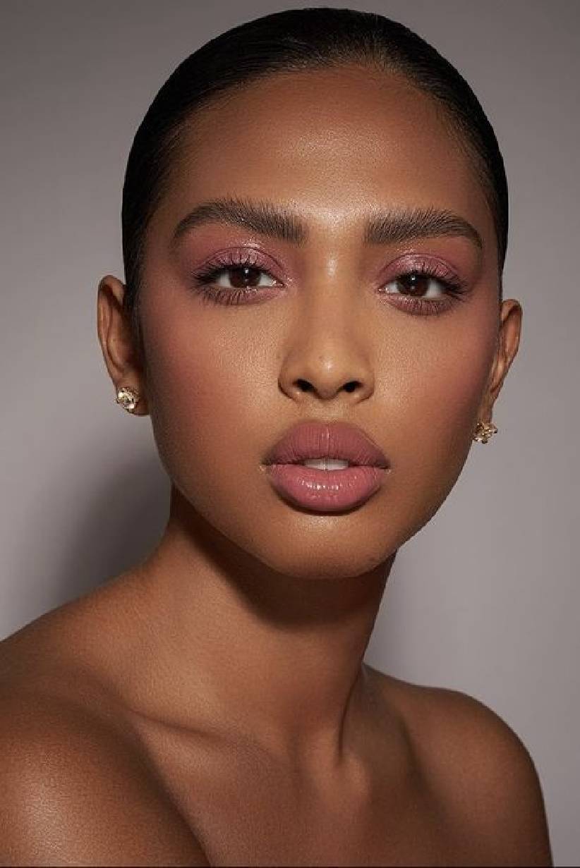 Top 5 Gloss Labiais Nude para um Acabamento Natural e Elegante