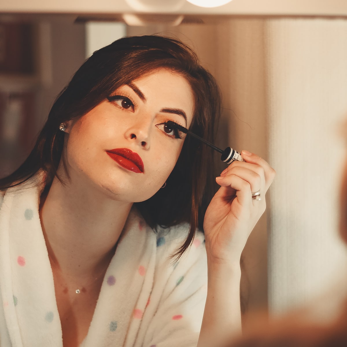 Dermatologistas alertam: quando jogar fora sua maquiagem?