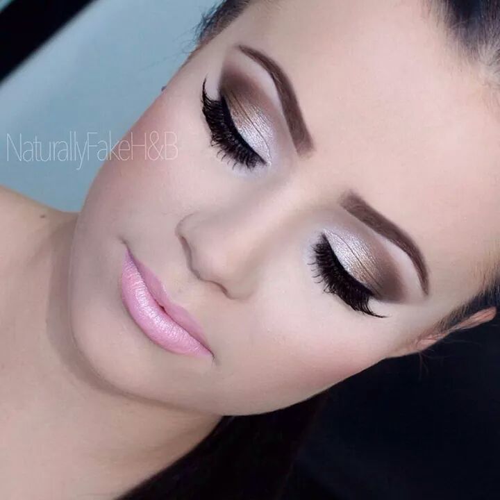 As 5 Melhores Bases de Luxo para um Acabamento Impecável e Duradouro