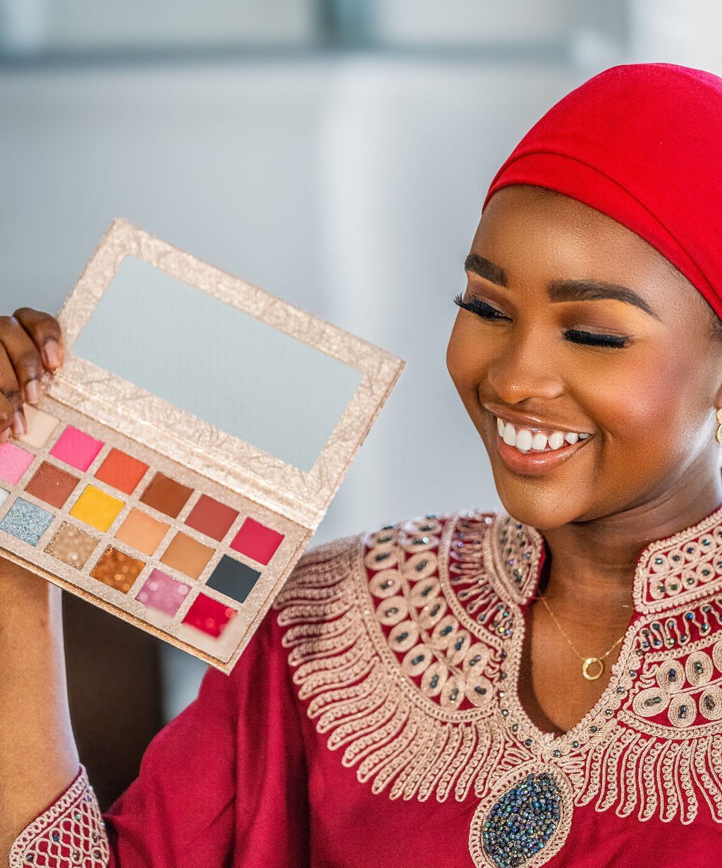 Linha Queen Fashion Urban Art: Vale a Pena para Maquiagens Criativas?