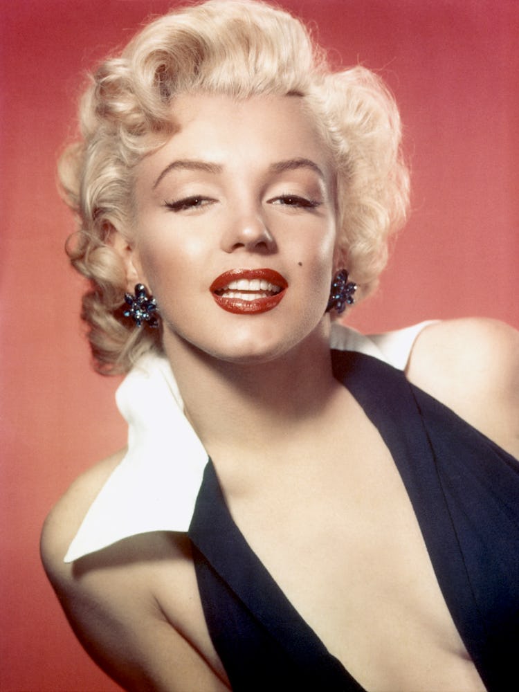 Como recriar a pele glow de Marilyn Monroe com produtos atuais