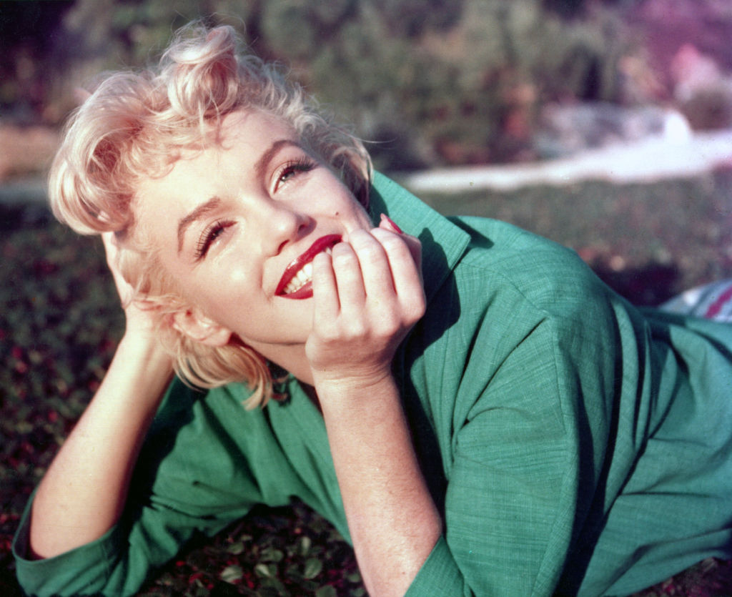 Como recriar a pele glow de Marilyn Monroe com produtos atuais
