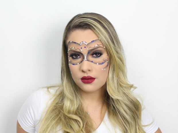 mascara de maquiagem