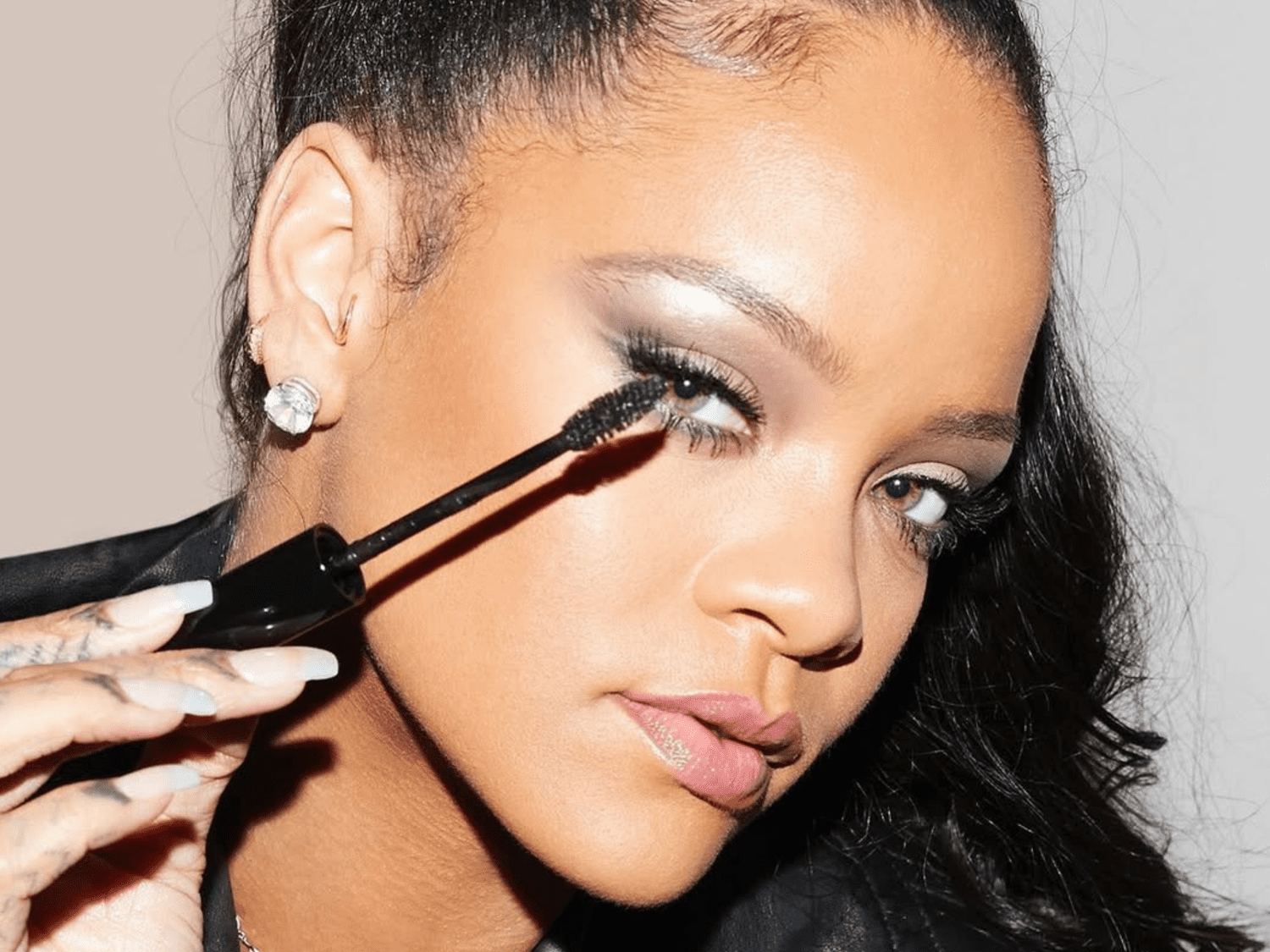 mascara de maquiagem