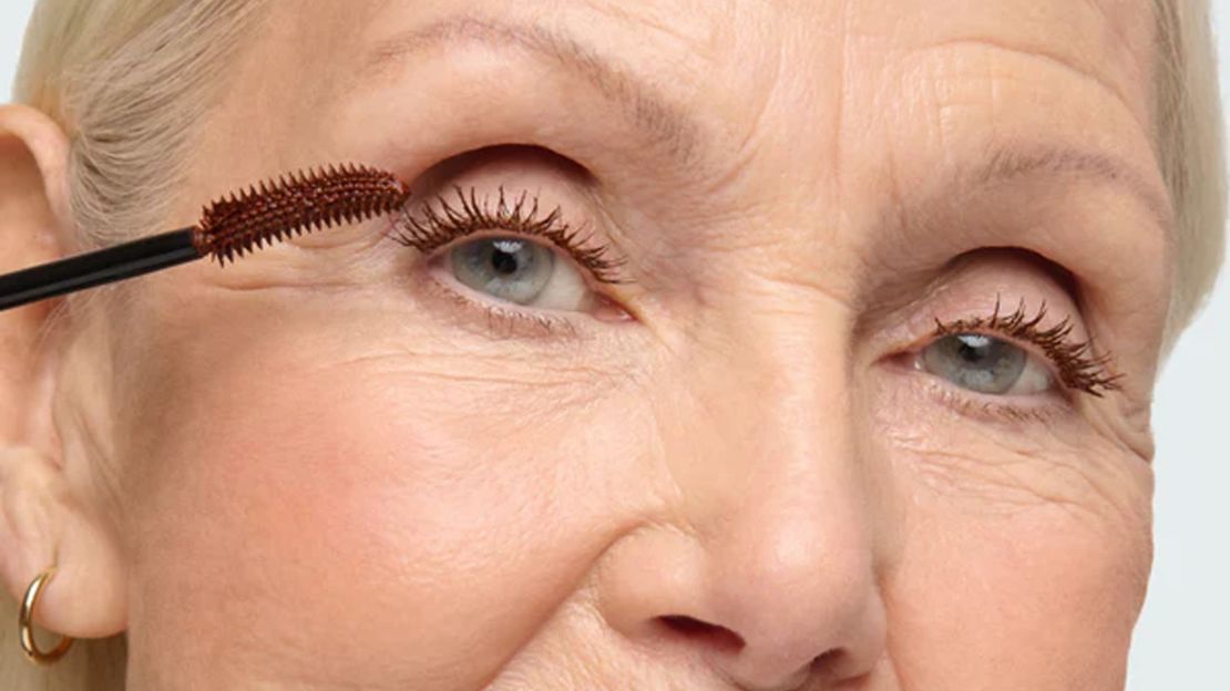 mascara de maquiagem