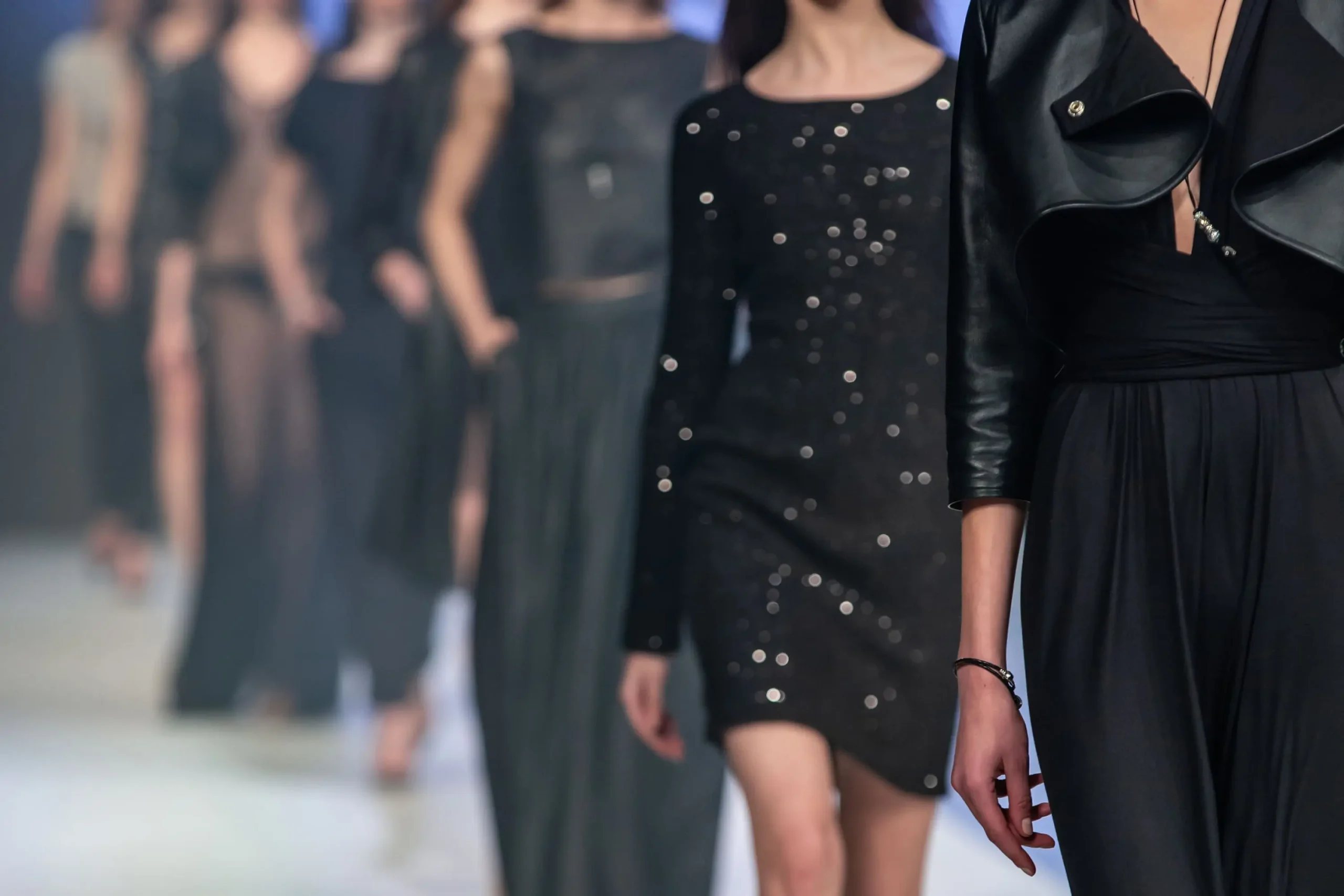 As Cores que Vão Dominar o Verão 2026: Guia Completo