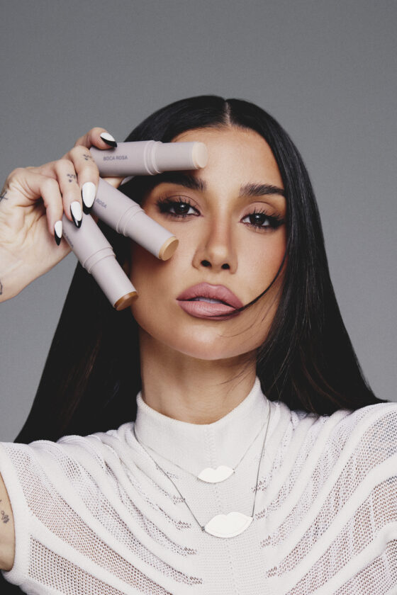 5 ideias de títulos:
1. Guia Completo: Tipos de Modelos de Boca e Suas Aplicações
2. Modelos de Boca: Da Odontologia à Arte - Um Guia Essencial
3. Como Escolher o Modelo de Boca Ideal para Suas Necessidades
4. A Importância dos Modelos de Boca no Ensino e na Prática Clínica
5. Explorando a Anatomia e a Expressão com Modelos de Boca