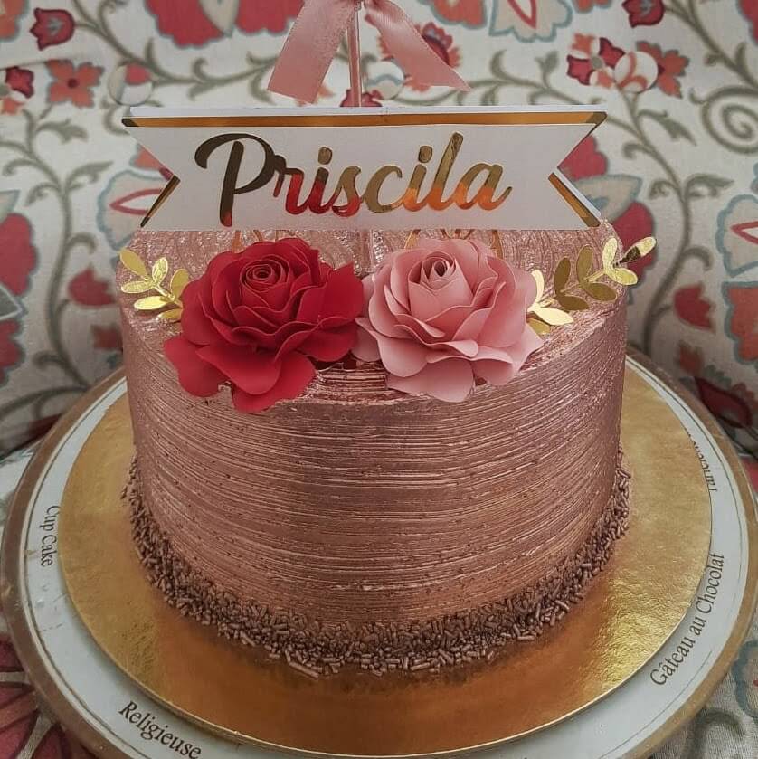 bolo feminino pequeno (1kg)