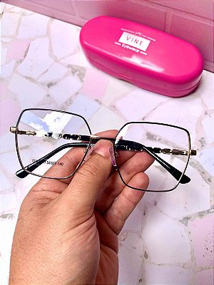 erros comuns ao escolher óculos femininos