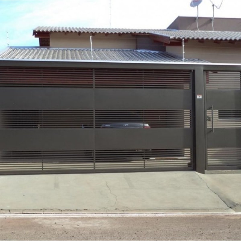 portão vazado geométrico