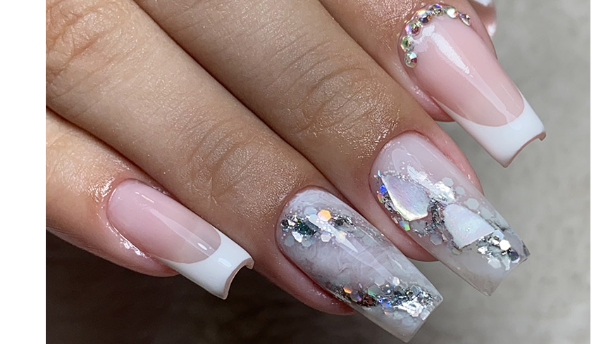 Luxo Silencioso nas Unhas: Segredos para uma Manicure Impecável em Gel