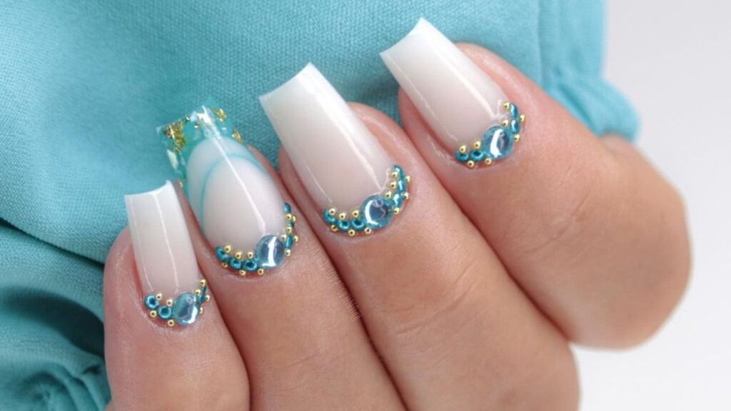 Do Amendoado ao Stiletto: Os Formatos de Unha em Gel Mais Pedidos e Como Mantê-los