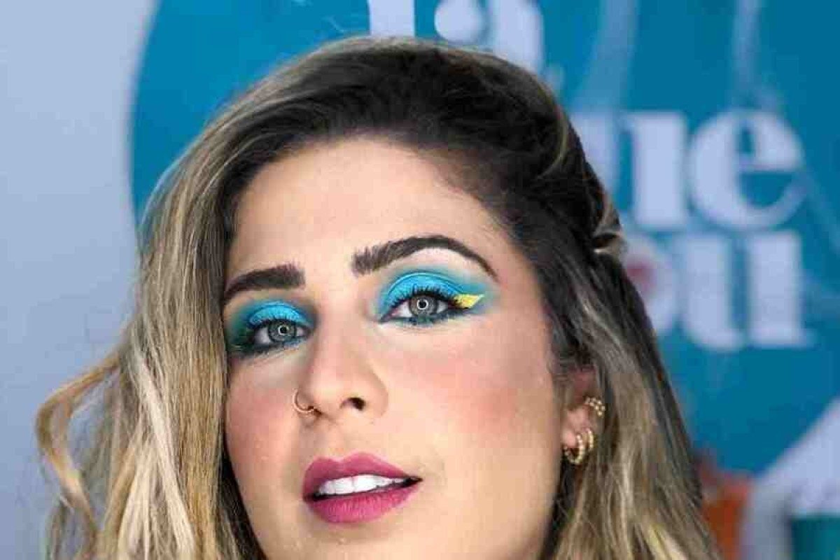 erros comuns na maquiagem olho nada boca tudo