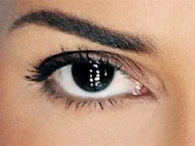 Maquiagem Ideal para Olhos Pretos: Dicas e Truques