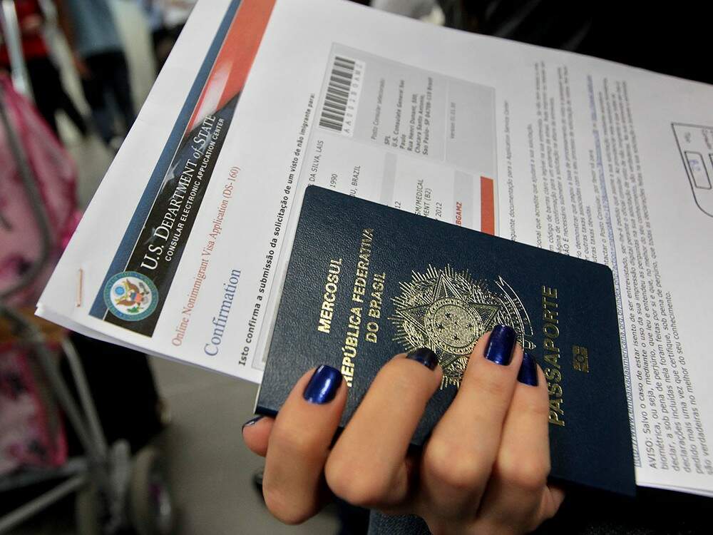 CASV e Entrevista Consular: O Que Esperar e Como se Preparar