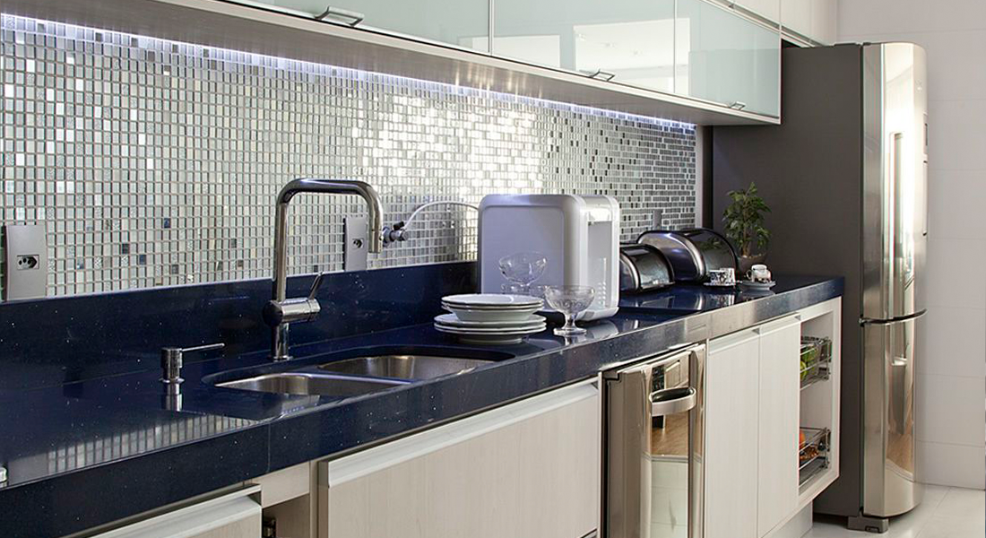 pastilha adesiva para cozinha e boa