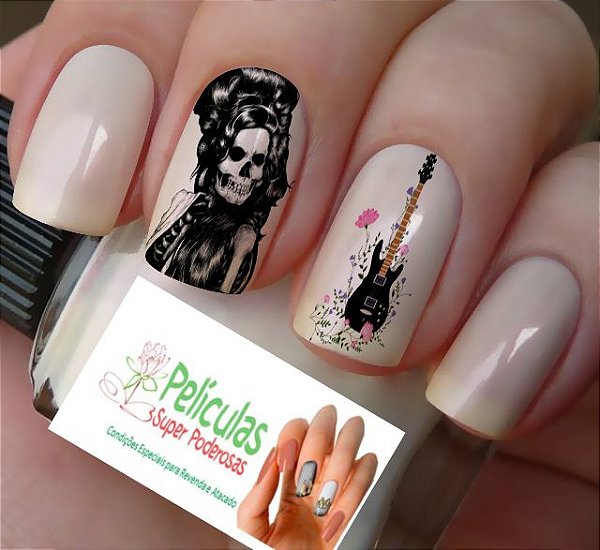 pelicula de unha com esmalte