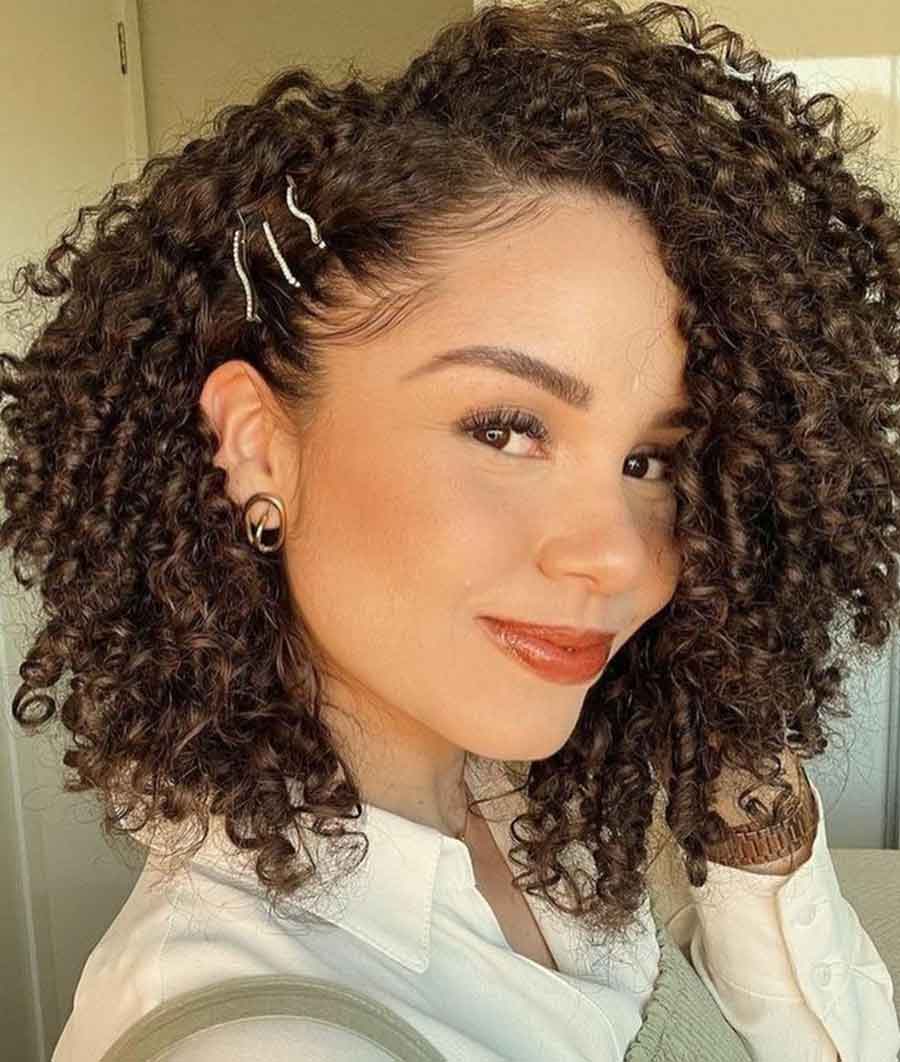 Produtos Indispensáveis para a Finalização de Penteados Cacheados: Gelatina