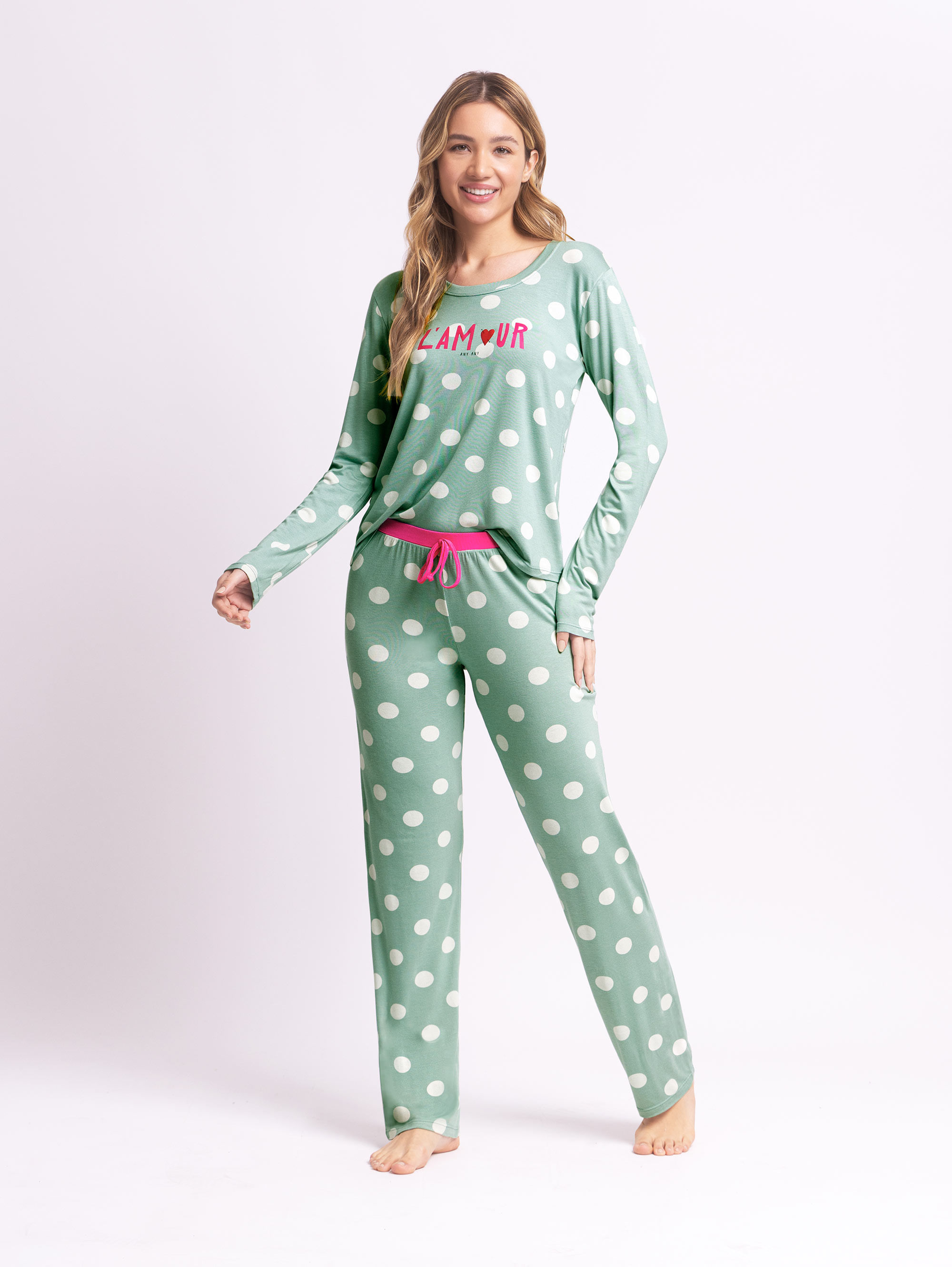 quanto custa um pijama feminino de luxo