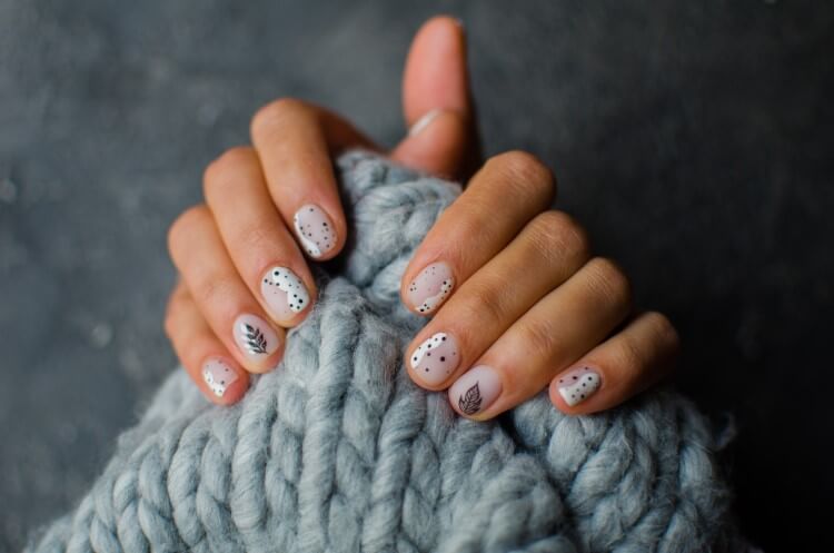 Guia Completo dos Pincéis de Nail Art: Formatos e Funções