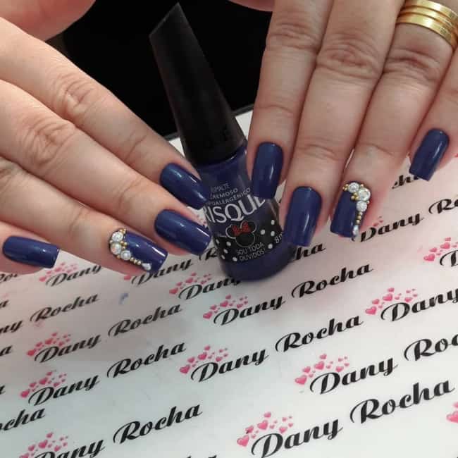 Como Escolher a Placa Ideal para a Fachada do Seu Salão de Manicure