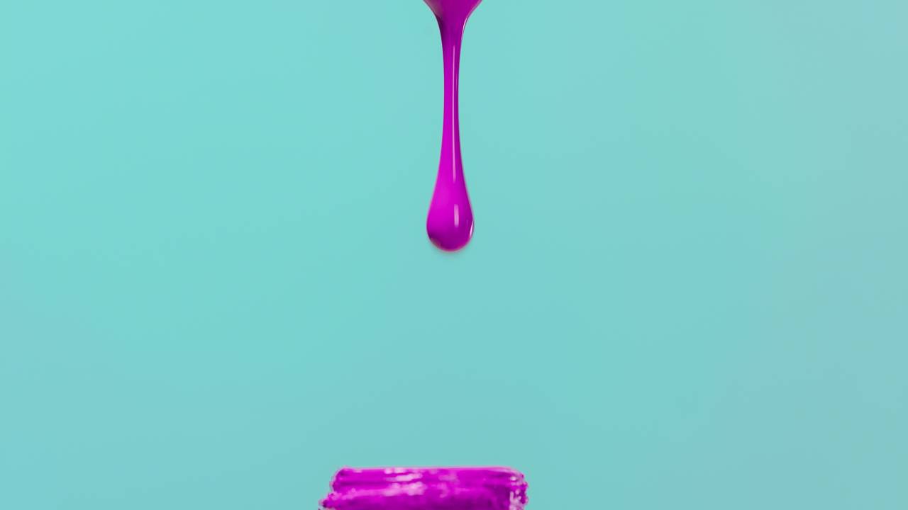 Unhas Saudáveis: A Importância da Limpeza Prévia na Esmaltação