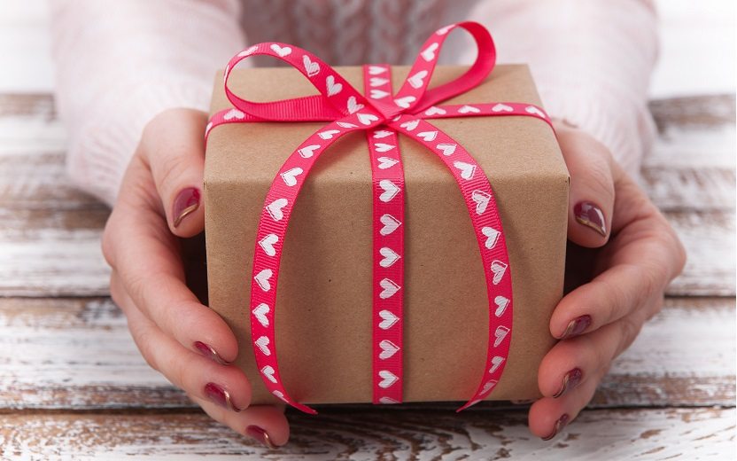 presente de aniversário: experiência vs. objeto físico