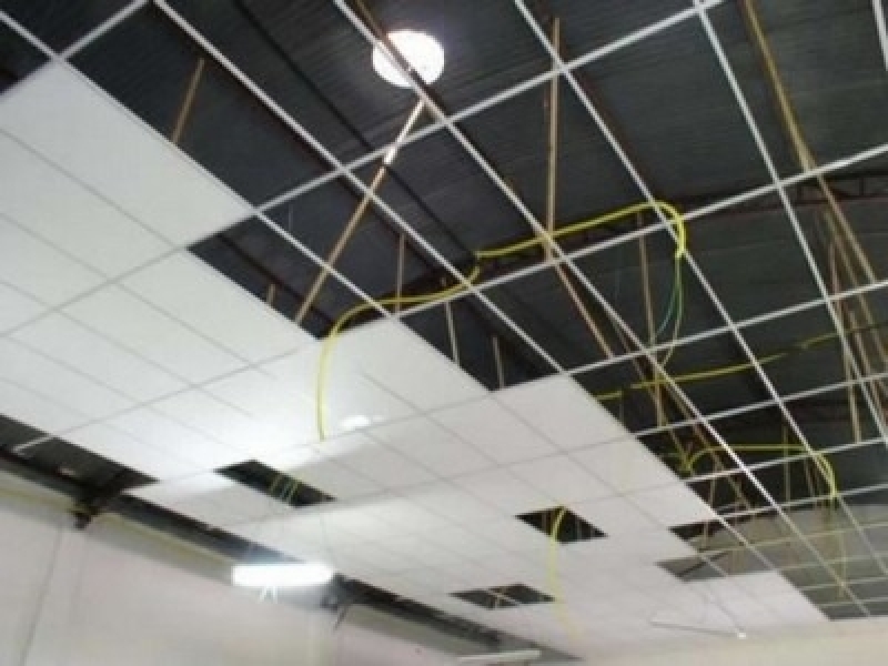 rebaixamento de teto com isopor