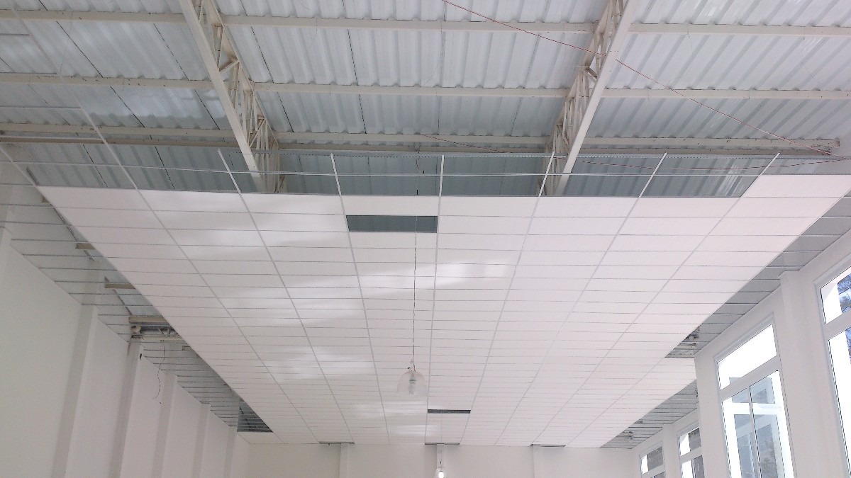 Manutenção e Cuidados com o Forro de Isopor: Dicas para Durabilidade