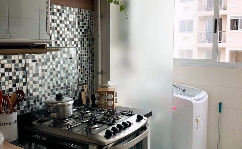 divisoria vidro ou porta correr cozinha lavanderia